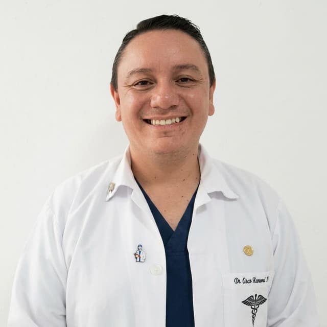 Dr. Oscar Navarro